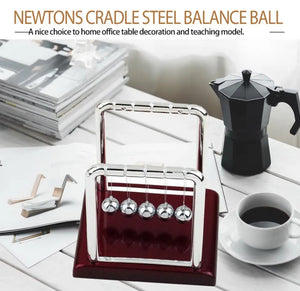 Newtons Cradle (Balance Balls)